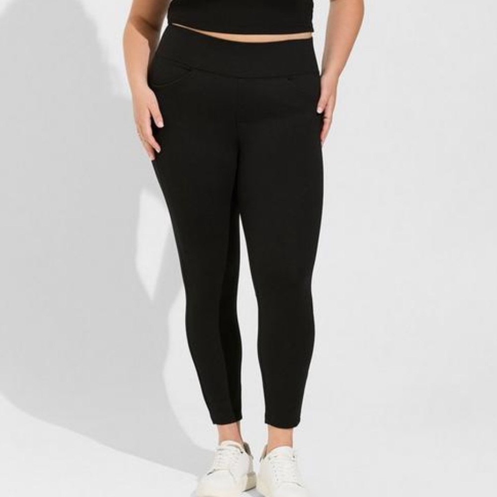 Torrid Pocket Pixie Skinny Studio Luxe Ponte High-Rise Pant
